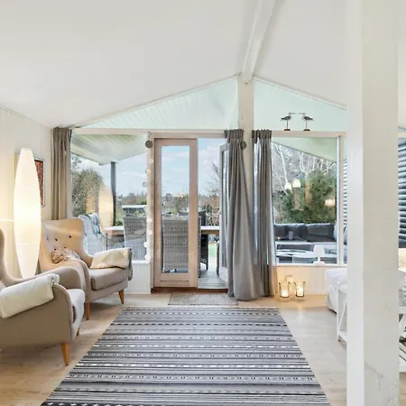 3 Bedroom Amazing In Дом отдыха *