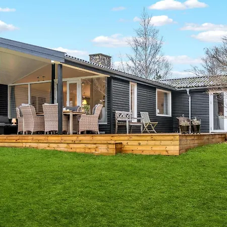 Дом отдыха 3 Bedroom Amazing In *