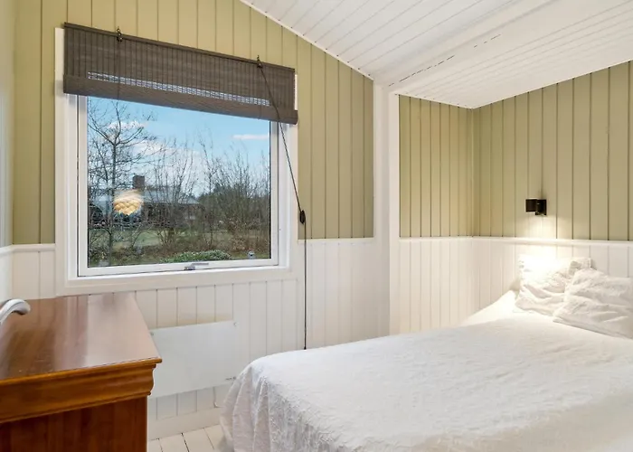 3 Bedroom Amazing In Hornbæk